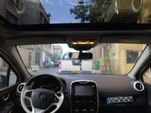 Renault Clio 4 2015 Ivory