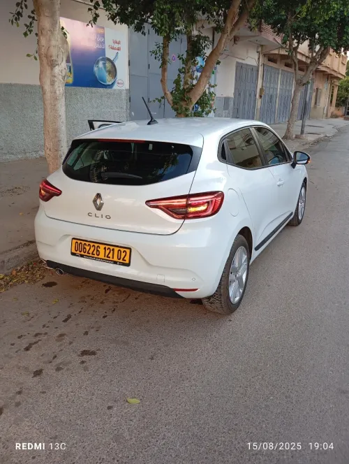 Renault Clio 5 2021 Bisnis almond