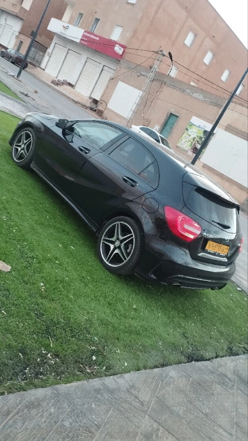 Mercedes Classe A 2015 180  Exclusif +