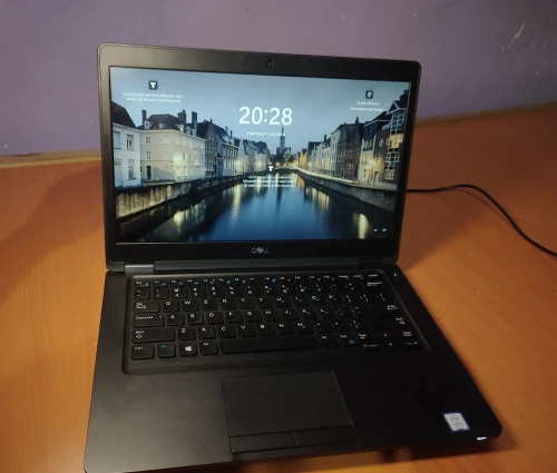 Pc portable  Dell Latitude 5480 للبيع