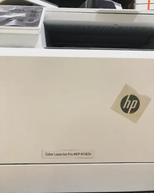 Imprimante HP LaserJet Pro M182n
