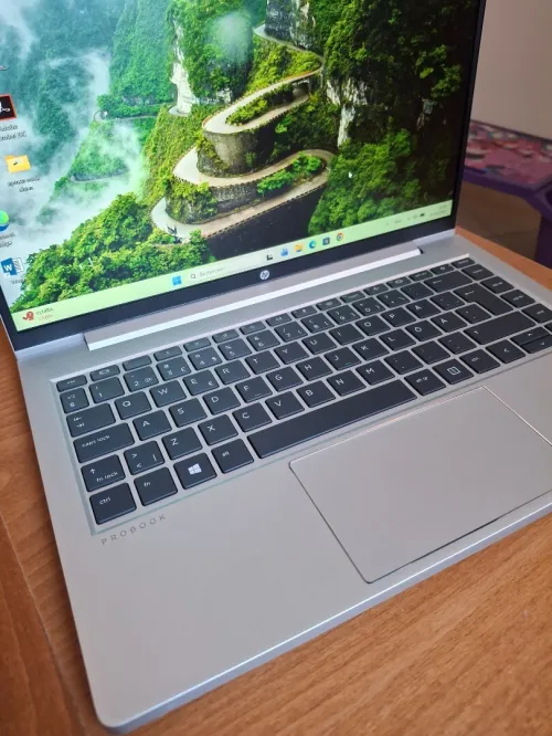 Pc hp probook 640 g8 i5 11eme
