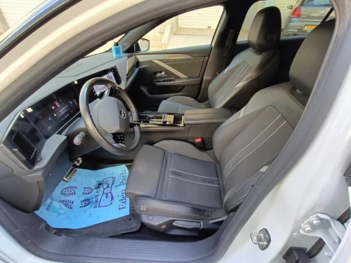 Opel Astra 2024 