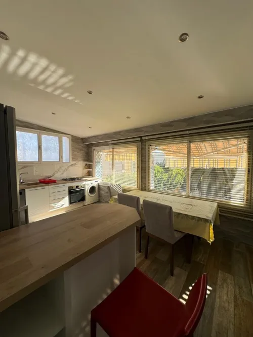 Location Appartement Niveau de villa F3 Alger Hydra