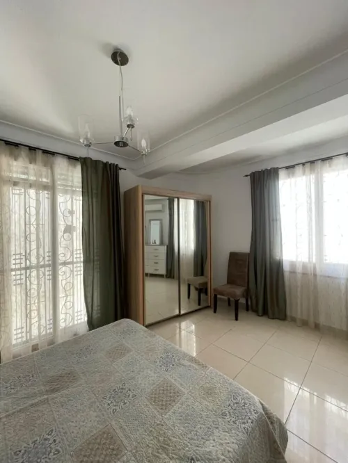 Location Appartement Niveau de villa F3 Alger Hydra