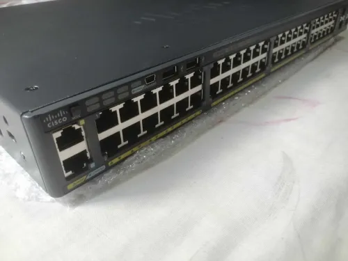 Switch Cisco Catalyst 2960-X Manageable, 48 Ports Giga, PoE, 4 Ports SFP