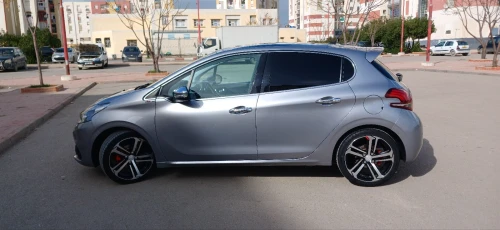 Peugeot 208 2019 Allure Facelift