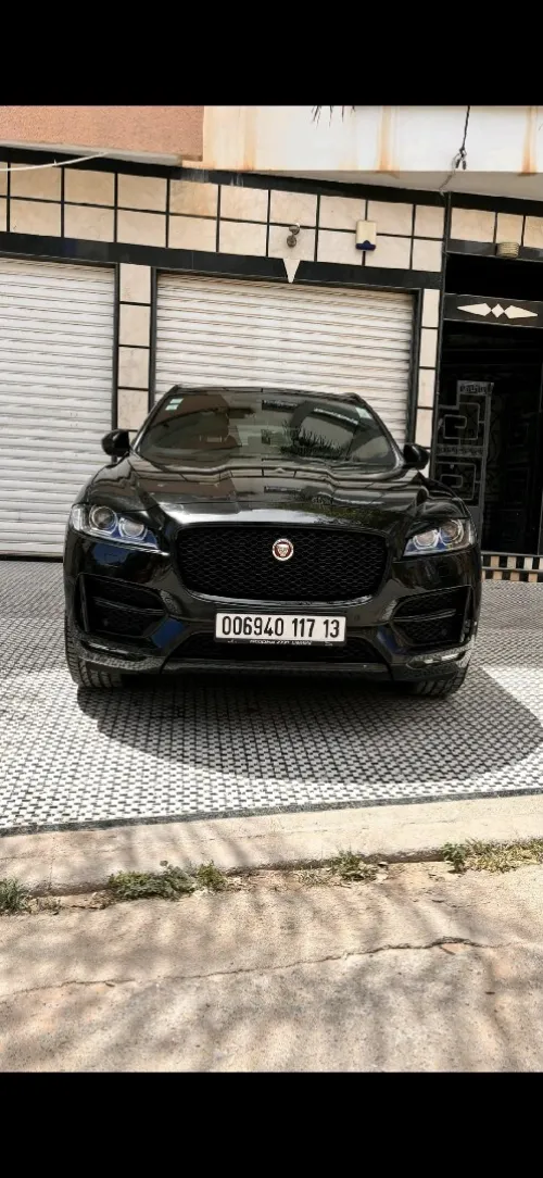 Jaguar F pace 2017 R sport