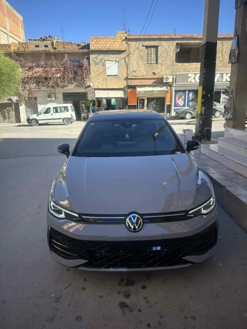 Volkswagen Golf 8 2025 R Black Edition 
