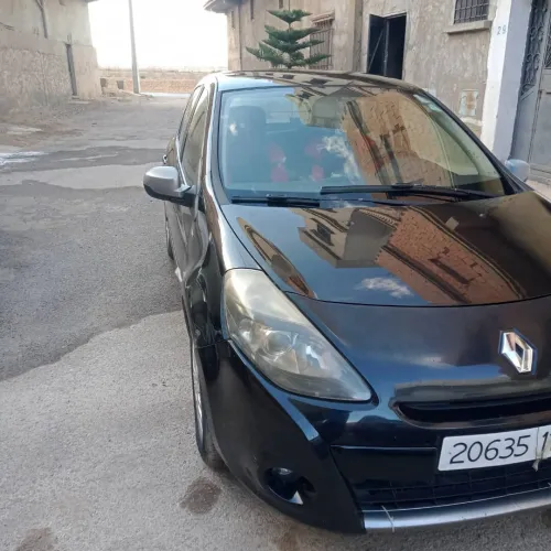 Renault Clio 3 2011 Night and Day