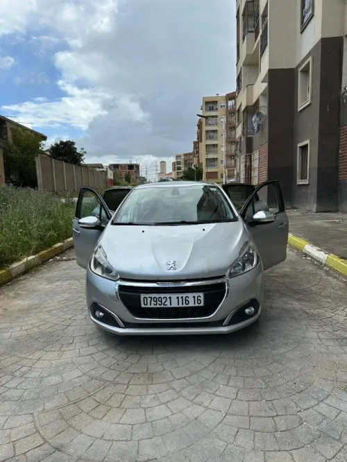 Peugeot 208 2016 Allure Facelift