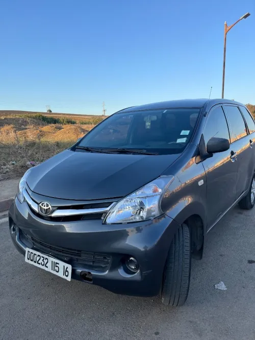 Toyota Avenza 2015 Avenza