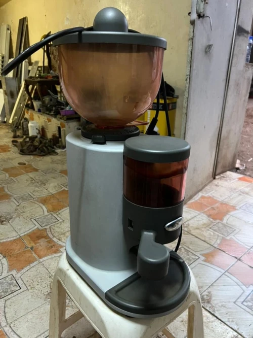 Machine a cafe faema e98re avec filtre et broyeur de cafe 
