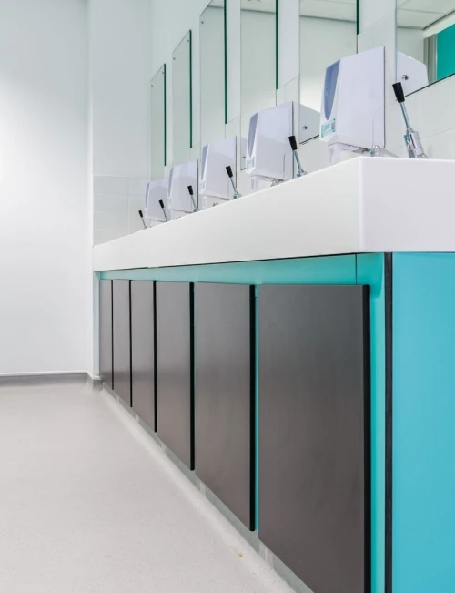 hpl séparation sanitaires 