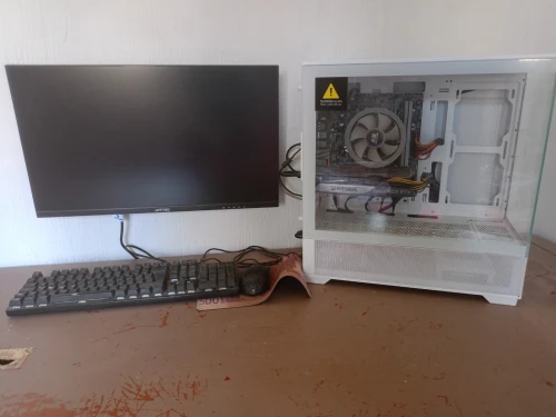 pc gaming + monitor