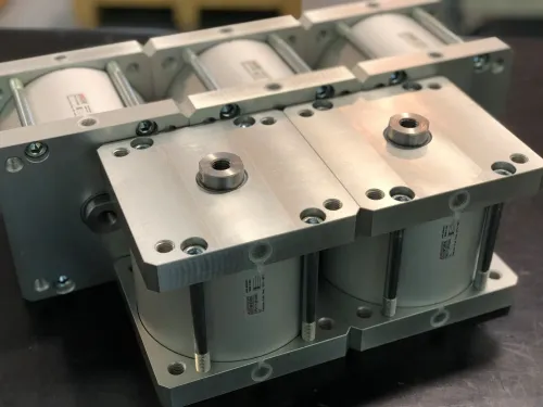 VERIN - VERIN PNEUMATIQUE - vérin compact - vérin carré - vérin de guidage - PNEUMATIQUE