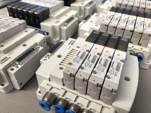 distributeur pneumatique - filtre régulateur - régulateur de pression - festo -camozzi - smc -