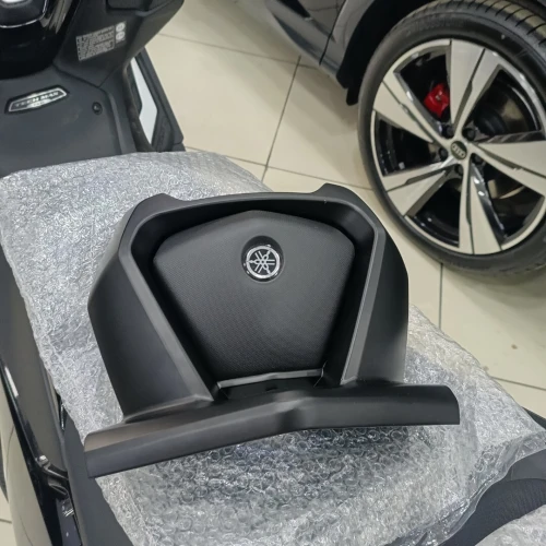 Yamaha T-Max 2025