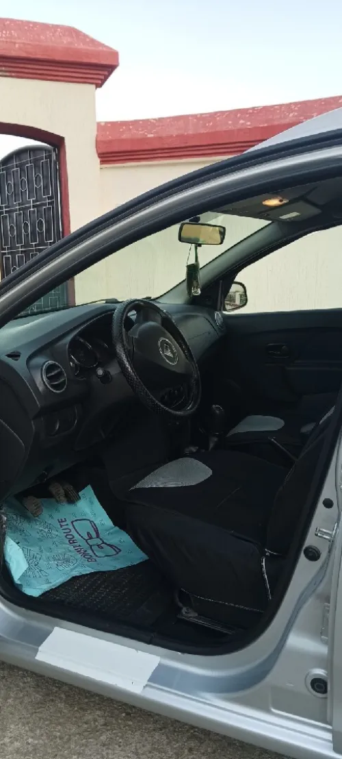 Dacia Sandero 2015 