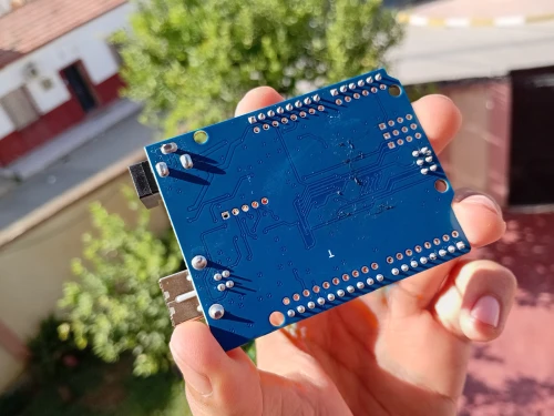 Kit Arduino Uno R3 + LCD I2C 16x2 + Buzzer + Breadboard + 17x Câbles Dupont M/M/MF