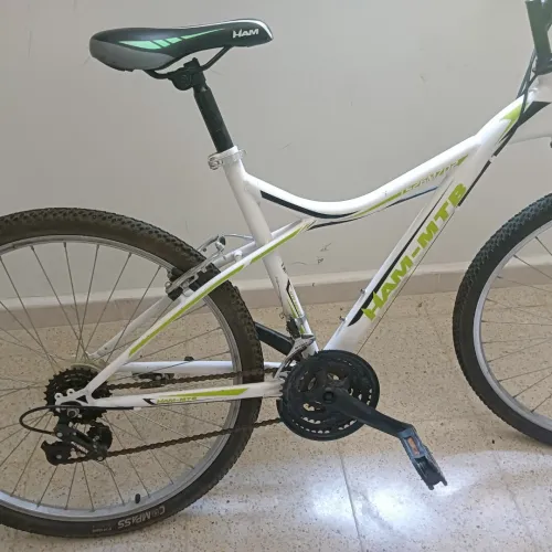 Vélo VTT en très bon état à vendre 