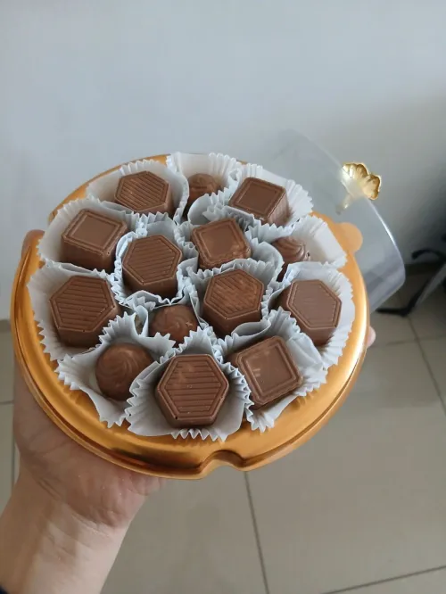 Gâteaux traditionnels / chocolats/ miniardises sur commandes