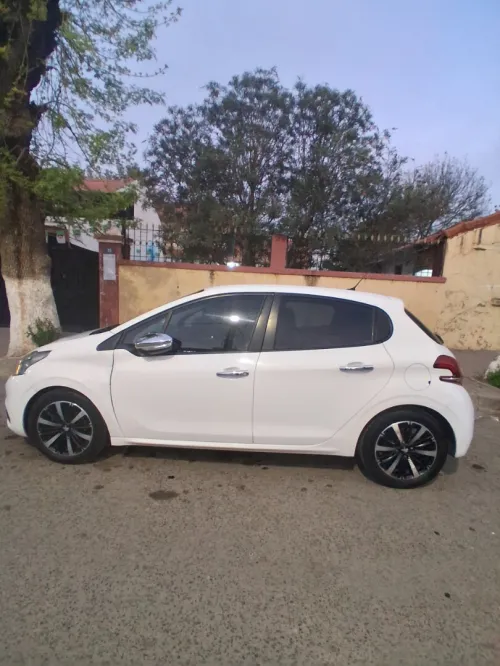 Peugeot 208 2019 Access Facelift