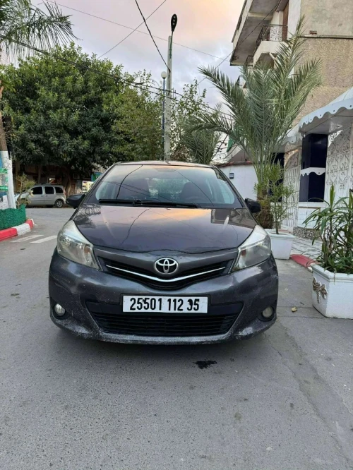 Toyota Yaris 2012 