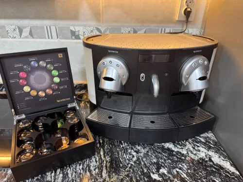 Machine à café professionnelle double Nespresso cs200 pro