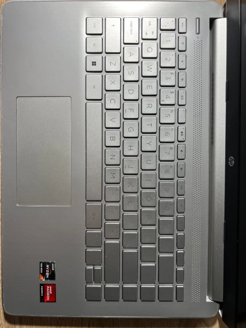 PC Portable HP 14s Ryzen 7 radeon graphics 