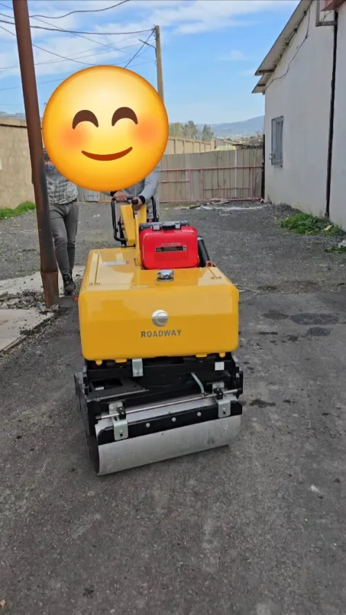 Roadway Compacteur 2025