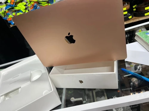 MacBook Air M1