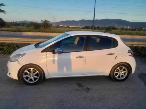 Peugeot 208 2014 Active