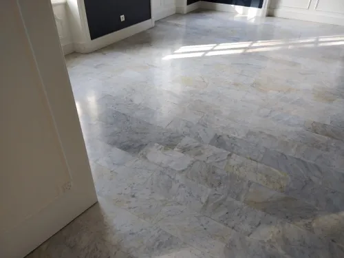 Société de nettoyage ponçage et lustrage et décapage du sol (marbre carrelage granito...)