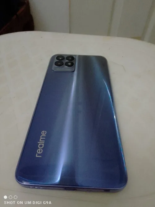 Realmi 8i