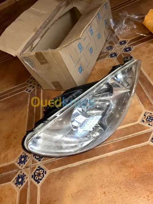 Phare Peugeot 206 Neuf origine Peugeot