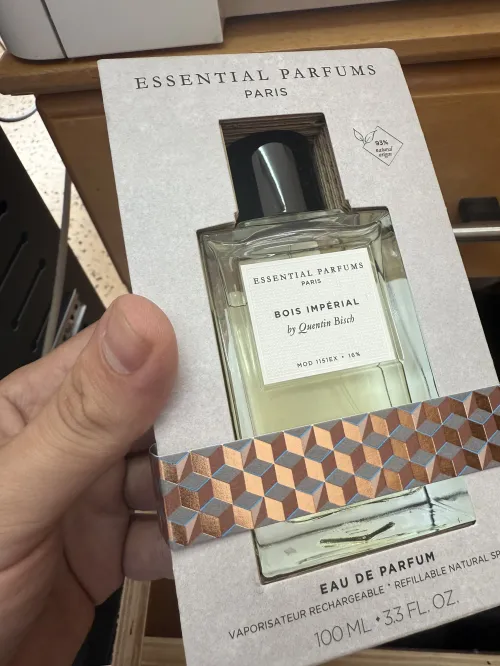 05 parfums originaux