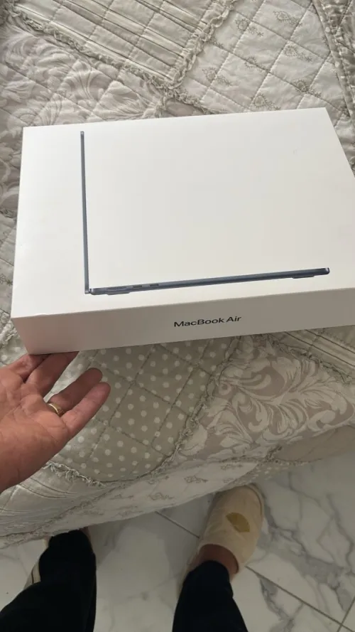 MacBook Air M2 2024