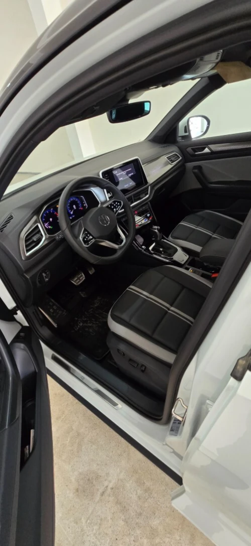 Volkswagen T-Roc 2025 R-Line 