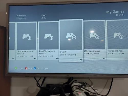 Xbox 360 slim 250go avec 3 manettes
