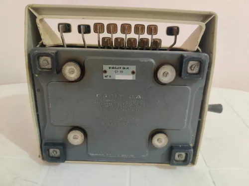 FACIT , machine à calculer ancienne 