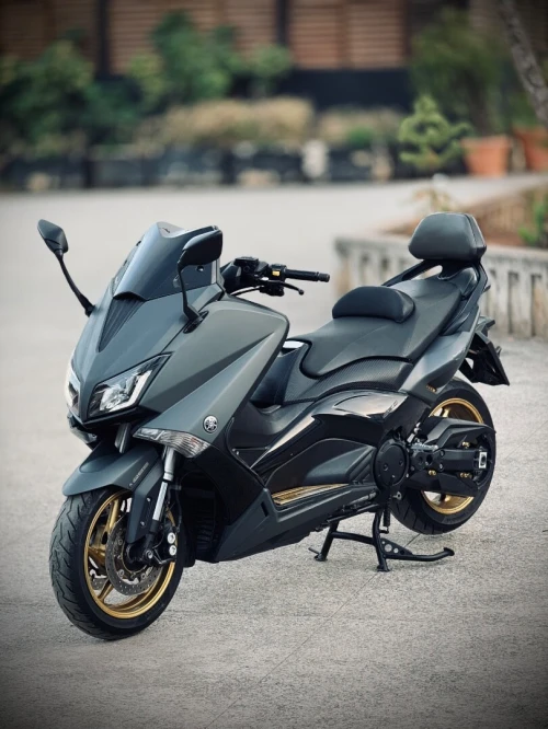 Yamaha Tmax iron max 2015