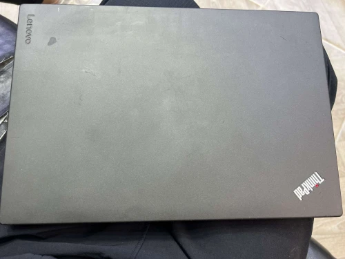 Please portable lenovo ThinkPad a vendre
