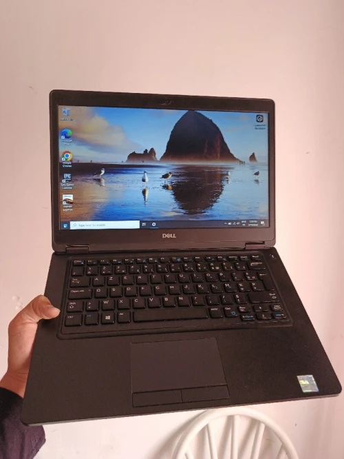 Laptop Dell Latitude 5490