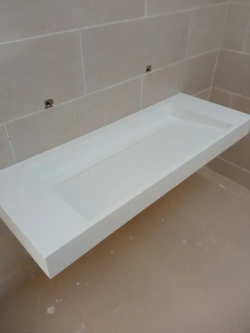 Lavabo sur mesure en corian