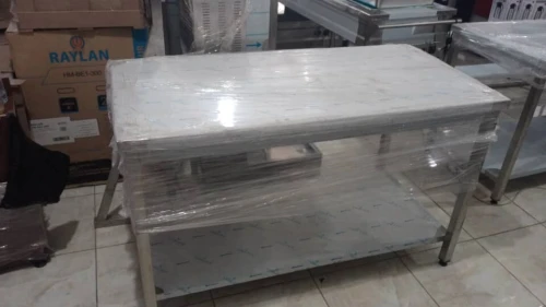TABLE INOX ET MEUBLE INOX