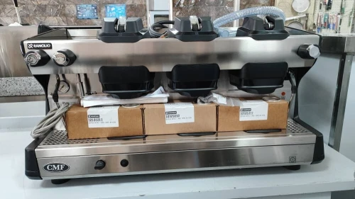 Presse a café rancilio 3 bras et 4 bras