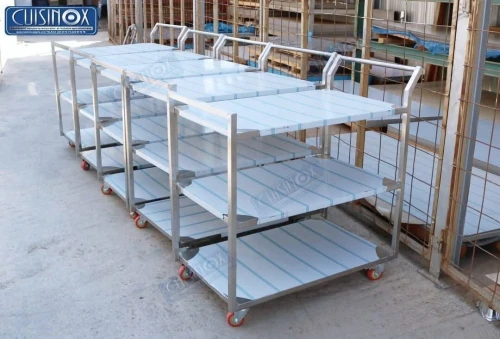 CHARIOTS DE SERVICE EN INOX