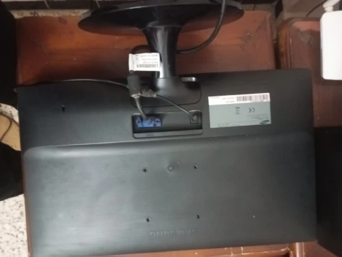 Ecran Samsung,80Hz,20p,1080p,VGA 