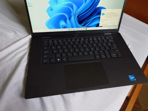 Dell Latitude 7520